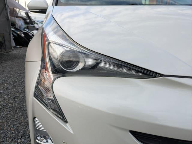 プリウス Sセーフティプラス レーダークルコン/衝突軽減ブレーキ/レーンアシスト/オートハイビーム/コーナーセンサー/Pアシスト/純正SDナビ/Bluetooth/フルセグTV/Bカメラ/ETC/ステリモ/フォグライト(10枚目)