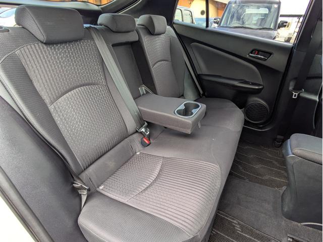 プリウス Sセーフティプラス レーダークルコン/衝突軽減ブレーキ/レーンアシスト/オートハイビーム/コーナーセンサー/Pアシスト/純正SDナビ/Bluetooth/フルセグTV/Bカメラ/ETC/ステリモ/フォグライト(15枚目)