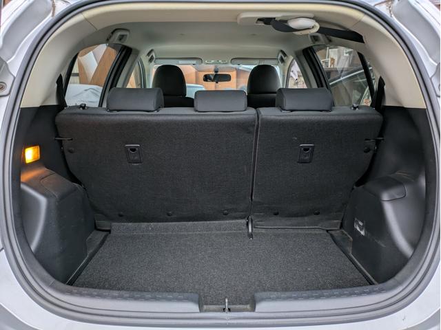 アクア S 修復歴無/記録簿6回分/Bluetooth/社外SDナビ/純正アルミホイール/フルセグTV/キーレス/フォグライト/CD.DVD/アイドリングストップ/ヘッドライトレベライザー(13枚目)