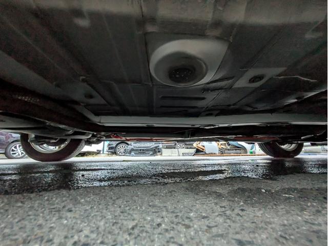 アクア S 修復歴無/記録簿6回分/Bluetooth/社外SDナビ/純正アルミホイール/フルセグTV/キーレス/フォグライト/CD.DVD/アイドリングストップ/ヘッドライトレベライザー(31枚目)