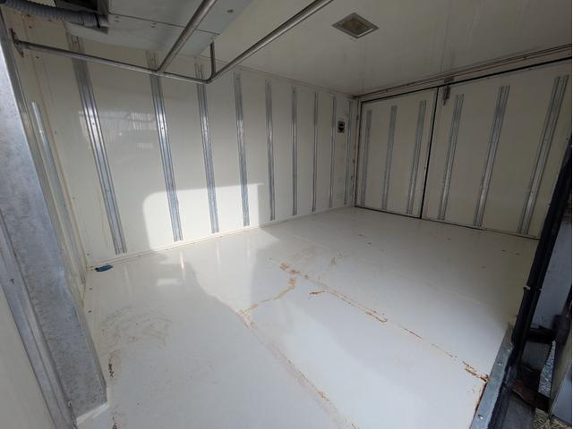 ボンゴトラック ＤＸ　凍冷蔵車ＺＥＸＥＬ冷凍－５℃＋２５℃／１オーナー／ＥＴＣ／５ＭＴ（10枚目）