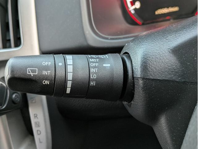 セレナ ハイウェイスター　Ｖセレクション　ワンオーナー　禁煙車　両側パワースライド　スマートキー　純正メモリーナビ　ワンセグ　バックカメラ　ＨＩＤ　オートライト（17枚目）