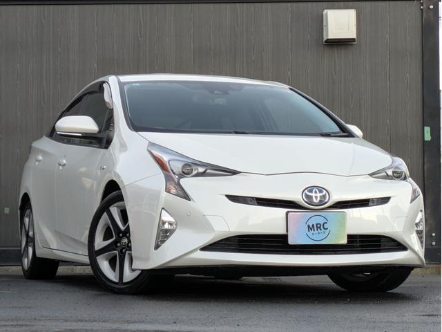 プリウス Ａツーリングセレクション　ワンオーナー／レザーシート／１７インチツーリングホイル／トヨタセーフティセンス／クリアランスソナー／シートヒーター／純正９インチナビ／ＬＥＤライト／禁煙車／革巻きハンドル／オートハイビーム（4枚目）