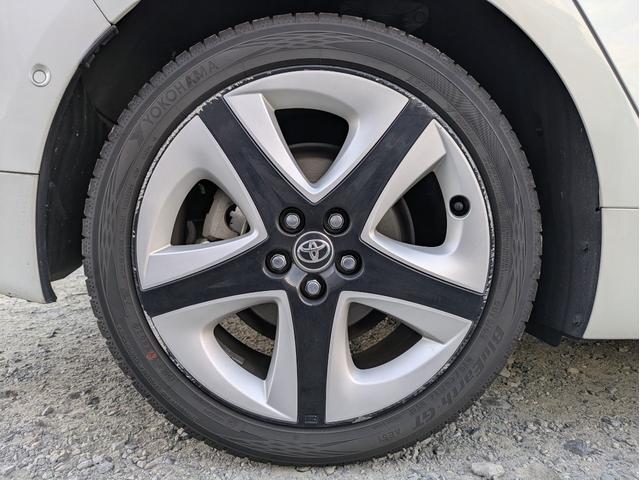 プリウス Ａツーリングセレクション　ワンオーナー／レザーシート／１７インチツーリングホイル／トヨタセーフティセンス／クリアランスソナー／シートヒーター／純正９インチナビ／ＬＥＤライト／禁煙車／革巻きハンドル／オートハイビーム（10枚目）