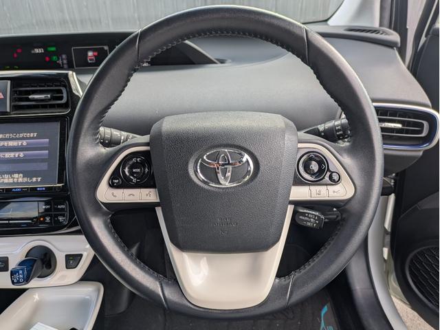 プリウス Ａツーリングセレクション　ワンオーナー／レザーシート／１７インチツーリングホイル／トヨタセーフティセンス／クリアランスソナー／シートヒーター／純正９インチナビ／ＬＥＤライト／禁煙車／革巻きハンドル／オートハイビーム（19枚目）