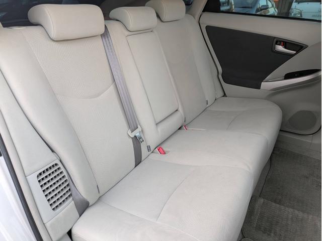 プリウス S サンルーフ/ローダウン/Pスタート/スマートキー/ETC/バックカメラ/純正HDDナビ/Bluetooth/ワンセグ/LEDヘッドライト/社外アルミ(18枚目)