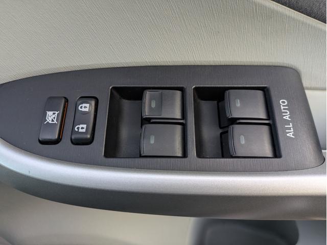 プリウス S サンルーフ/ローダウン/Pスタート/スマートキー/ETC/バックカメラ/純正HDDナビ/Bluetooth/ワンセグ/LEDヘッドライト/社外アルミ(34枚目)