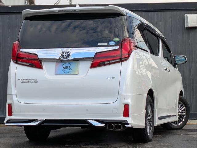 アルファード ３．５エグゼクティブラウンジＳ　モデリスタエアロ　ツインサンルーフ　両側Ｐスラ　電動リアゲート　９．２インチメーカーナビ　１２．１フリップダウンモニター　アラウンドビュー　　デジタルインナーミラー　本革シート　セーフティーセンスＰ（3枚目）