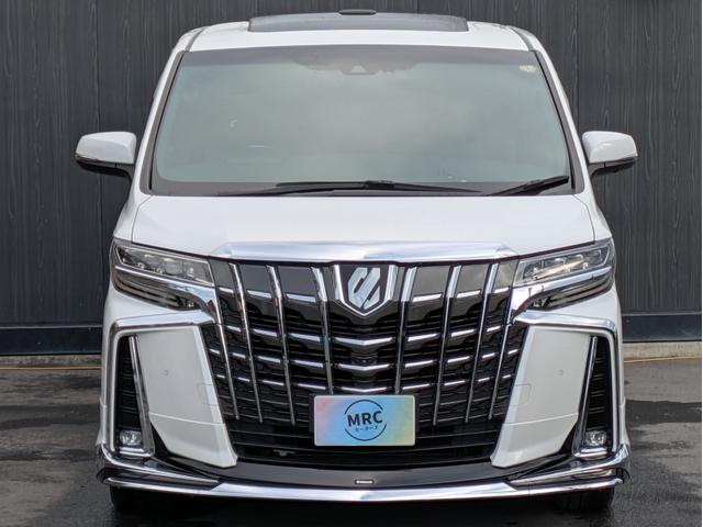 アルファード ３．５エグゼクティブラウンジＳ　モデリスタエアロ　ツインサンルーフ　両側Ｐスラ　電動リアゲート　９．２インチメーカーナビ　１２．１フリップダウンモニター　アラウンドビュー　　デジタルインナーミラー　本革シート　セーフティーセンスＰ（9枚目）