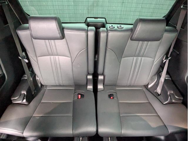 アルファード ３．５エグゼクティブラウンジＳ　モデリスタエアロ　ツインサンルーフ　両側Ｐスラ　電動リアゲート　９．２インチメーカーナビ　１２．１フリップダウンモニター　アラウンドビュー　　デジタルインナーミラー　本革シート　セーフティーセンスＰ（24枚目）