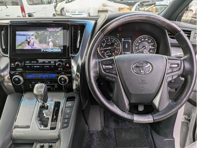 アルファード ３．５エグゼクティブラウンジＳ　モデリスタエアロ　ツインサンルーフ　両側Ｐスラ　電動リアゲート　９．２インチメーカーナビ　１２．１フリップダウンモニター　アラウンドビュー　　デジタルインナーミラー　本革シート　セーフティーセンスＰ（28枚目）