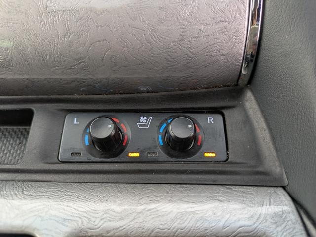 アルファード ３．５エグゼクティブラウンジＳ　モデリスタエアロ　ツインサンルーフ　両側Ｐスラ　電動リアゲート　９．２インチメーカーナビ　１２．１フリップダウンモニター　アラウンドビュー　　デジタルインナーミラー　本革シート　セーフティーセンスＰ（43枚目）