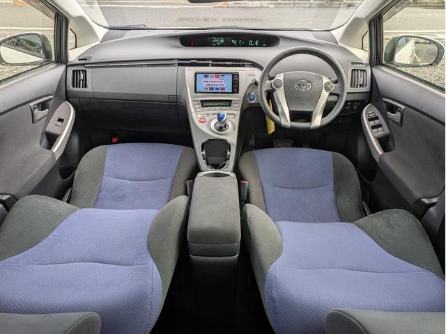 プリウス S スマートキー/Pスタート/バックカメラ/SDナビ/フルセグTV/Bluetooth接続/禁煙車/オートライト/ETC/フォグライト(3枚目)
