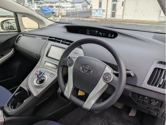 プリウス S スマートキー/Pスタート/バックカメラ/SDナビ/フルセグTV/Bluetooth接続/禁煙車/オートライト/ETC/フォグライト(8枚目)