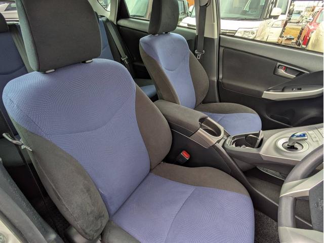 プリウス S スマートキー/Pスタート/バックカメラ/SDナビ/フルセグTV/Bluetooth接続/禁煙車/オートライト/ETC/フォグライト(9枚目)