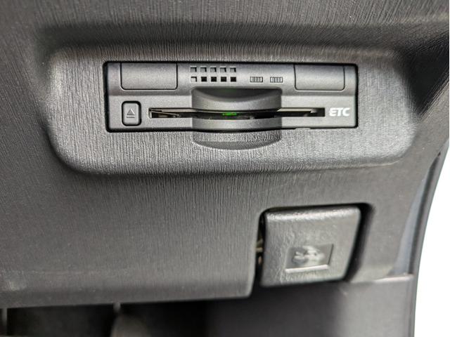 プリウス S スマートキー/Pスタート/バックカメラ/SDナビ/フルセグTV/Bluetooth接続/禁煙車/オートライト/ETC/フォグライト(21枚目)