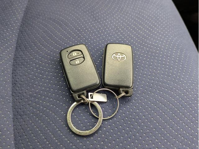 プリウス S スマートキー/Pスタート/バックカメラ/SDナビ/フルセグTV/Bluetooth接続/禁煙車/オートライト/ETC/フォグライト(23枚目)