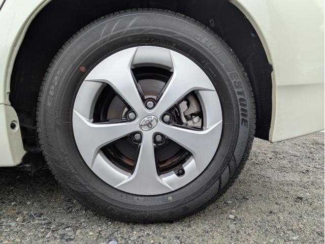 プリウス S スマートキー/Pスタート/バックカメラ/SDナビ/フルセグTV/Bluetooth接続/禁煙車/オートライト/ETC/フォグライト(31枚目)