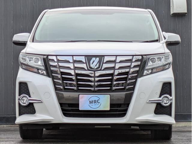 アルファード ２．５Ｓ　Ｃパッケージ　エグゼクティブパワーシート／オットマン／両側Ｐスライド／レーダークルコン／後席モニター／ドラレコ／バックカメラ／ハンドルヒーター／衝突軽減ブレーキ／電動リアゲート／Ｗエアコン／純正アルミ／ＬＥＤヘッド（6枚目）