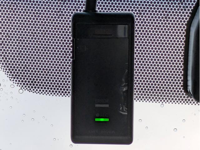 アルファード ２．５Ｓ　Ｃパッケージ　エグゼクティブパワーシート／オットマン／両側Ｐスライド／レーダークルコン／後席モニター／ドラレコ／バックカメラ／ハンドルヒーター／衝突軽減ブレーキ／電動リアゲート／Ｗエアコン／純正アルミ／ＬＥＤヘッド（24枚目）