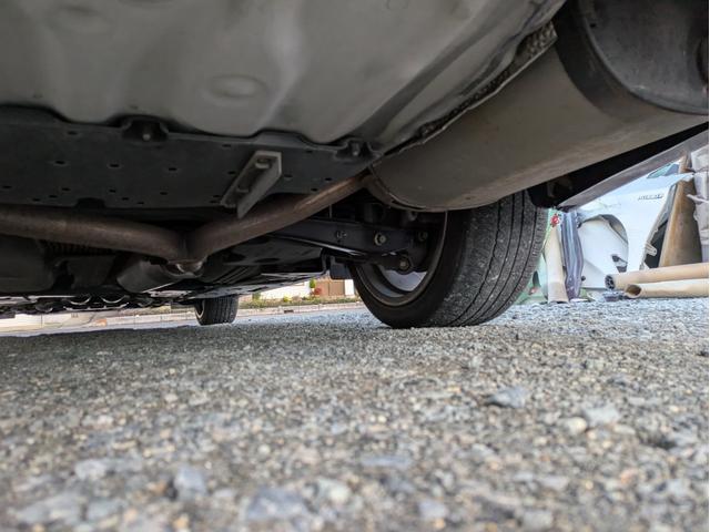 クラウンハイブリッド スペシャルエディション　レーダークルコン／サイド・バックカメラ／パワーシート／シートメモリー／純正ＨＤＤナビ／プッシュスタート／Ｂｌｕｅｔｏｏｔｈ接続／ＥＴＣ／ＨＩＤヘッドライト／フルセグＴＶ（11枚目）