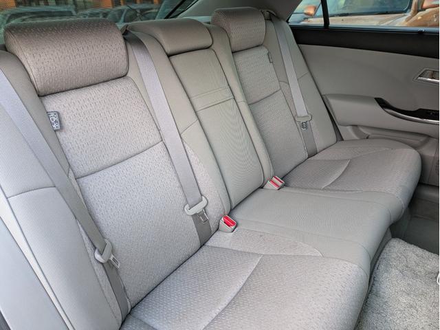 クラウンハイブリッド スペシャルエディション　レーダークルコン／サイド・バックカメラ／パワーシート／シートメモリー／純正ＨＤＤナビ／プッシュスタート／Ｂｌｕｅｔｏｏｔｈ接続／ＥＴＣ／ＨＩＤヘッドライト／フルセグＴＶ（17枚目）