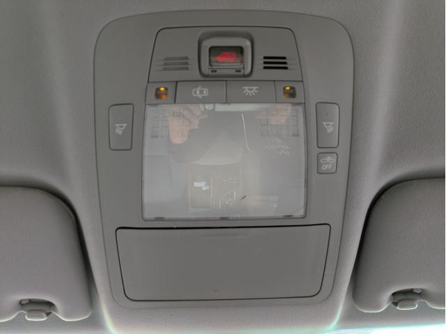 クラウンハイブリッド スペシャルエディション　レーダークルコン／サイド・バックカメラ／パワーシート／シートメモリー／純正ＨＤＤナビ／プッシュスタート／Ｂｌｕｅｔｏｏｔｈ接続／ＥＴＣ／ＨＩＤヘッドライト／フルセグＴＶ（40枚目）