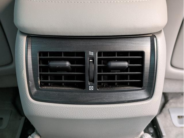 クラウンハイブリッド スペシャルエディション　レーダークルコン／サイド・バックカメラ／パワーシート／シートメモリー／純正ＨＤＤナビ／プッシュスタート／Ｂｌｕｅｔｏｏｔｈ接続／ＥＴＣ／ＨＩＤヘッドライト／フルセグＴＶ（43枚目）