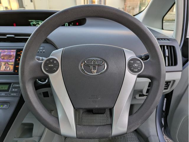 プリウス Ｓ　フロント／サイド／バックカメラ／スマートキー／純正ＨＤＤナビ／ＥＴＣ／Ｂｌｕｅｔｏｏｔｈ接続／ステアリングリモコン／フォグライト／純正アルミホイール（29枚目）