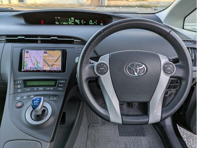 プリウス Ｇ　Ｐスタート／スマートキー／クルコン／バックカメラ／ＥＴＣ／社外ＨＤＤナビ／ドラレコ／Ｂｌｕｅｔｏｏｔｈ／フルセグＴＶ／ステリモ／フォグライト／革巻きハンドル／純正アルミ（23枚目）