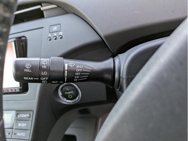 プリウス Ｇ　Ｐスタート／スマートキー／クルコン／バックカメラ／ＥＴＣ／社外ＨＤＤナビ／ドラレコ／Ｂｌｕｅｔｏｏｔｈ／フルセグＴＶ／ステリモ／フォグライト／革巻きハンドル／純正アルミ（27枚目）