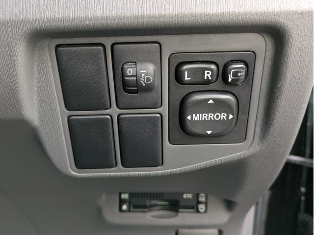 プリウス Ｇ　Ｐスタート／スマートキー／クルコン／バックカメラ／ＥＴＣ／社外ＨＤＤナビ／ドラレコ／Ｂｌｕｅｔｏｏｔｈ／フルセグＴＶ／ステリモ／フォグライト／革巻きハンドル／純正アルミ（37枚目）