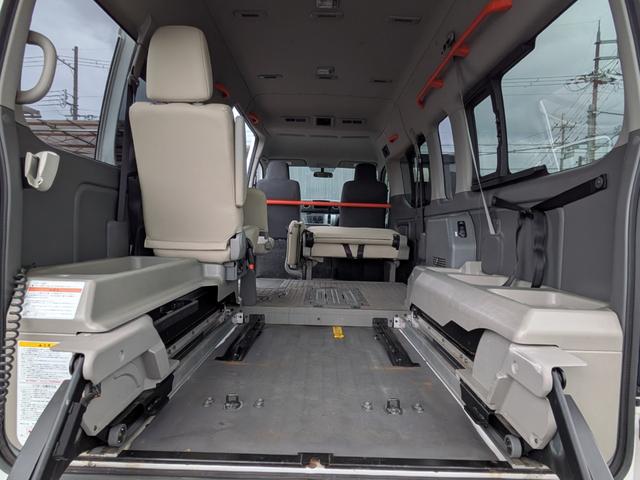 NV350キャラバンバン 4ドアバン2.5DTチェアキャブM仕様 4WD 福祉車両・車イス2基仕様/ワンオーナー/福祉車両/禁煙車/4WD/snowモード付/ヒートアップスイッチ/バックカメラ/ウォークスルー/キーレスエントリー/(28枚目)