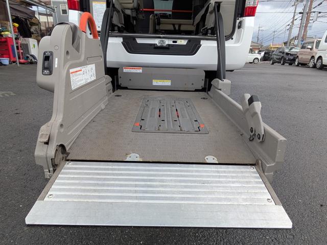 NV350キャラバンバン 4ドアバン2.5DTチェアキャブM仕様 4WD 福祉車両・車イス2基仕様/ワンオーナー/福祉車両/禁煙車/4WD/snowモード付/ヒートアップスイッチ/バックカメラ/ウォークスルー/キーレスエントリー/(34枚目)