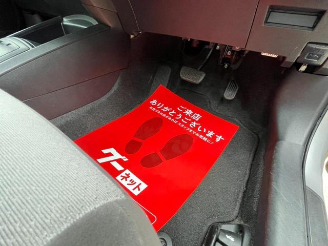 カローラアクシオ 　教習車／ＡＴ／補助ブレーキ／補助ミラー／フットランプ／ドライブレコーダー／ＮＲＥ１６１（31枚目）