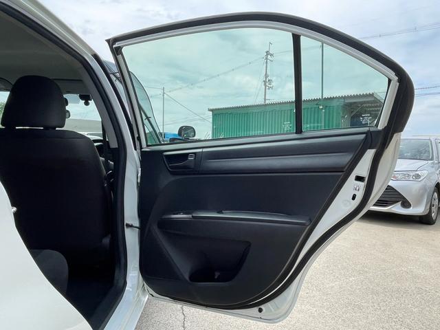 カローラアクシオ 　教習車／補助ブレーキ／補助ミラー／補助メーター／ＡＴ／ガソリン車／仮免ブラケット／室内Ｗミラー／フットランプ（56枚目）