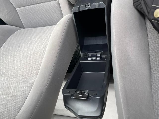 カローラアクシオ 　教習車／補助ミラー／補助メーター／補助ブレーキ／室内Ｗミラー／ＥＴＣ付き／元一般車／ＡＴ車／ガソリン車（33枚目）