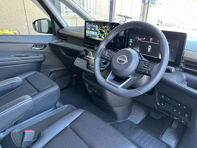 セレナ ｅ－パワー　ハイウェイスターＶ　ワンオーナー　１２．３型ナビ　禁煙車　プロパイロット　全周囲カメラ　寒冷地仕様　デジタルインナーミラー　置き型充電　後席モニター　ＴＶキャンセラー　両側パワースライドドア　シートヒーター（34枚目）