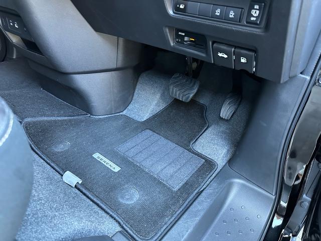 セレナ ｅ－パワー　ハイウェイスターＶ　ワンオーナー　１２．３型ナビ　禁煙車　プロパイロット　全周囲カメラ　寒冷地仕様　デジタルインナーミラー　置き型充電　後席モニター　ＴＶキャンセラー　両側パワースライドドア　シートヒーター（35枚目）