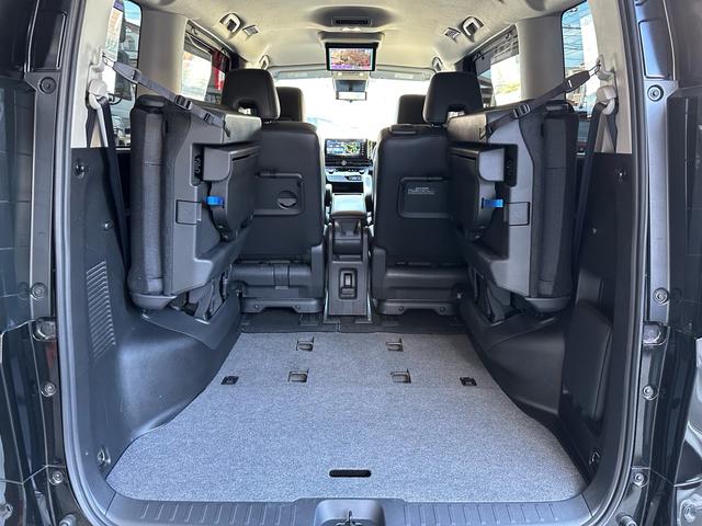 セレナ ｅ－パワー　ハイウェイスターＶ　ワンオーナー　１２．３型ナビ　禁煙車　プロパイロット　全周囲カメラ　寒冷地仕様　デジタルインナーミラー　置き型充電　後席モニター　ＴＶキャンセラー　両側パワースライドドア　シートヒーター（54枚目）