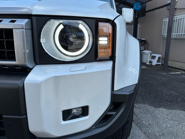 ランドクルーザー２５０ ＶＸ　ワンオーナー　サンルーフ　丸目ヘッドライト　デジタルインナーミラー　全方位カメラ　ルーフレール　１２．３ＪＢＬサウンドナビ　ＢＳＭ　パワーバックドア　ＴＶキャンセラー　カスタムオーダーマット（15枚目）