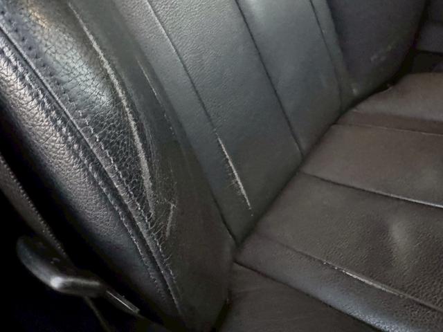 3シリーズ 320iラグジュアリー 6速マニュアル!!(5枚目)