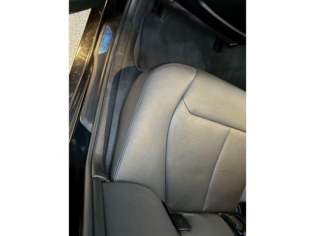 3シリーズ 320iラグジュアリー 6速マニュアル!!(8枚目)