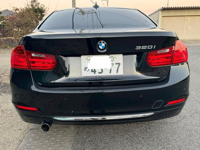 3シリーズ 320iラグジュアリー 6速マニュアル!!(24枚目)