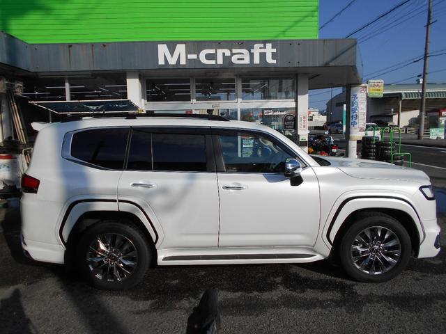 TOYOTA LAND CRUISER ZX | 2023 | PEARL | 3959 km | details TOYOTA LAND CRUISER ZX | 2023 | PEARL | 3959 km | details