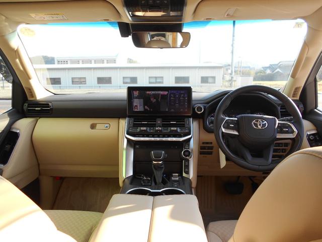TOYOTA LAND CRUISER ZX | 2023 | PEARL | 3959 km | details TOYOTA LAND CRUISER ZX | 2023 | PEARL | 3959 km | details