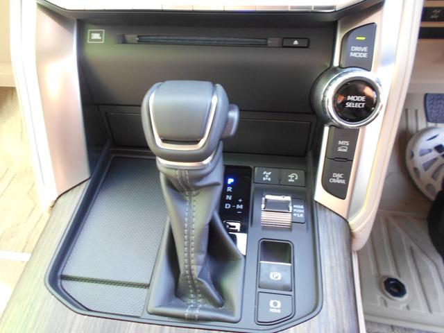 TOYOTA LAND CRUISER ZX | 2023 | PEARL | 3959 km | details TOYOTA LAND CRUISER ZX | 2023 | PEARL | 3959 km | details