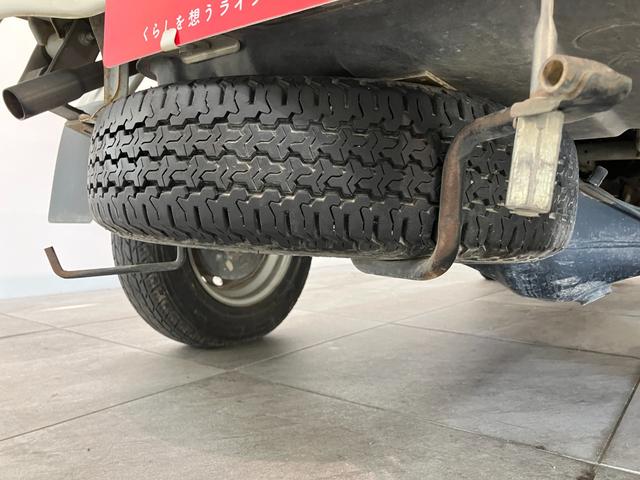 ハイゼットトラック エアコン・パワステ　スペシャル　４ＷＤ　５ＭＴ　車検整備付　パートタイム４ＷＤ　エアコン　パワーステアリング　ＡＭ／ＦＭラジオ（30枚目）