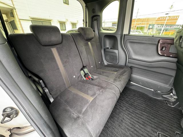 Ｎ－ＢＯＸカスタム Ｇ・Ｌホンダセンシング　１オーナー　衝突軽減ブレーキ　パワースライド　純正ナビ　バックカメラ　フルセグ　ＢＬＵＥＴＯＯＴＨ　スマートキー　プッシュスタート　オートライト　ＬＥＤヘッドライト＆フォグ　リアシェード　ＩＳＯＦＩＸ（10枚目）