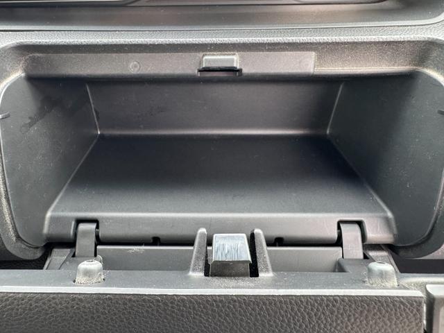 Ｎ－ＢＯＸカスタム Ｇ・Ｌホンダセンシング　１オーナー　衝突軽減ブレーキ　パワースライド　純正ナビ　バックカメラ　フルセグ　ＢＬＵＥＴＯＯＴＨ　スマートキー　プッシュスタート　オートライト　ＬＥＤヘッドライト＆フォグ　リアシェード　ＩＳＯＦＩＸ（40枚目）